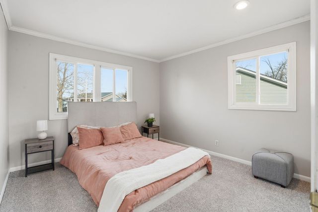 368 33rd Avenue Court, East Moline, IL 61244