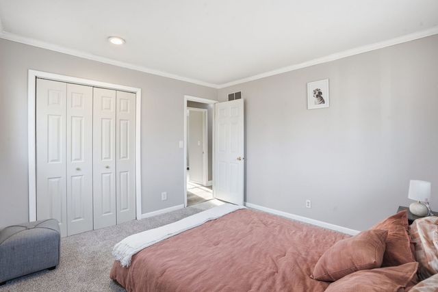 368 33rd Avenue Court, East Moline, IL 61244