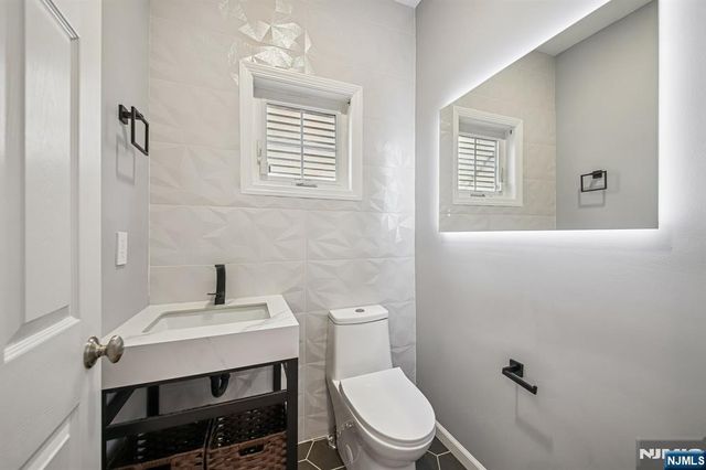 80 W 18th Street, Weehawken, NJ 07086