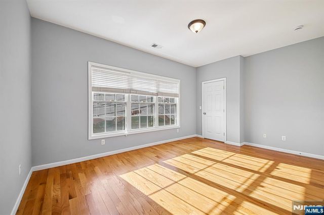 80 W 18th Street, Weehawken, NJ 07086