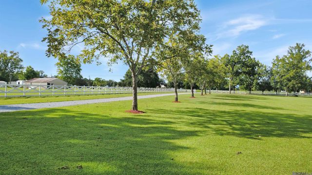 42069 Black Bayou Rd, Gonzales, LA 70737