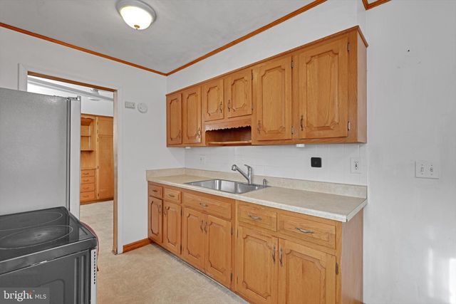 539 S 5TH AVE, Lebanon, PA 17042