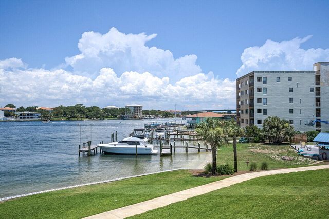 340 Bluefish Drive, 105, Fort Walton Beach, FL 32548