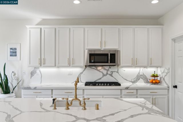 1226 Sierra Trail Rd, Oakley, CA 94561