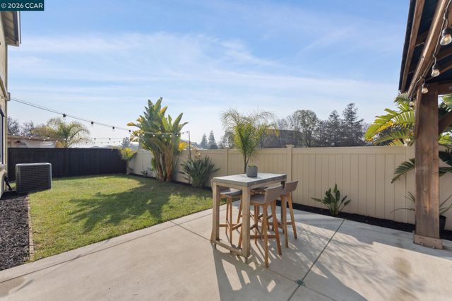 1226 Sierra Trail Rd, Oakley, CA 94561