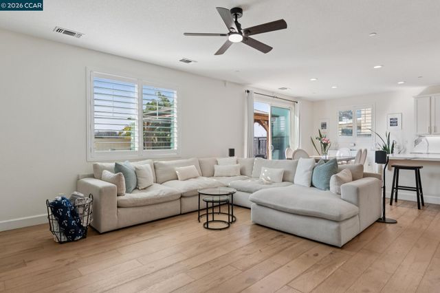 1226 Sierra Trail Rd, Oakley, CA 94561