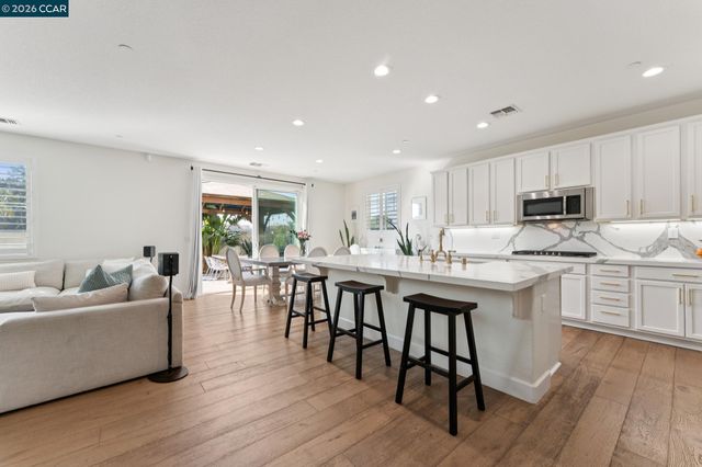 1226 Sierra Trail Rd, Oakley, CA 94561