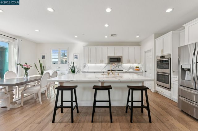 1226 Sierra Trail Rd, Oakley, CA 94561