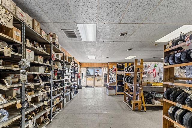 4653 Battlefield BLVD, Chesapeake, VA 23320