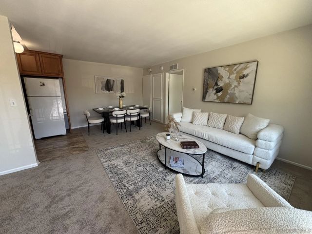 11023 Via Parma, San Diego, CA 92129