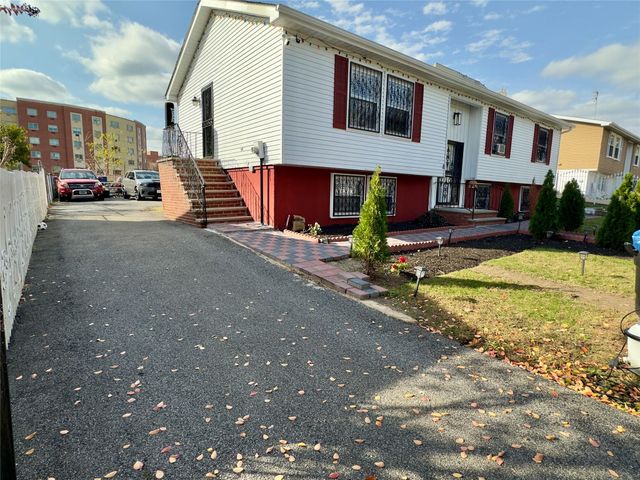 1565 Charlotte Street, Bronx, NY 10460