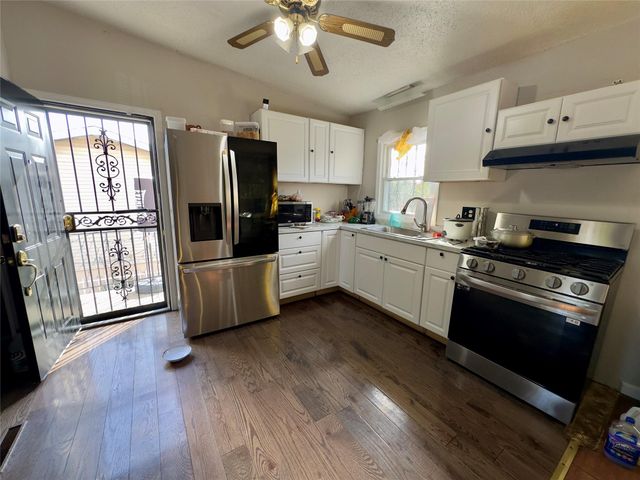 1565 Charlotte Street, Bronx, NY 10460