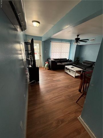 1402 Summit AVE, Portsmouth, VA 23704