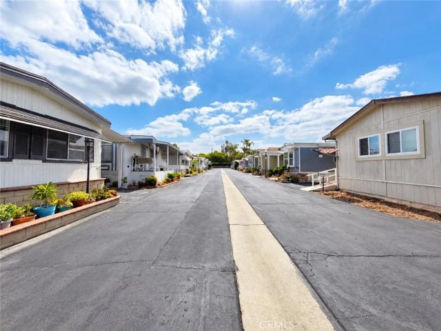 10745 Victoria 59, Whittier, CA 90604