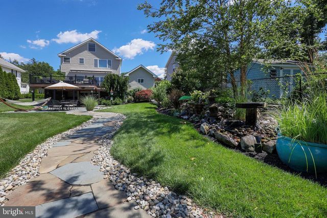 66 WYCKOFF ST, Matawan, NJ 07747