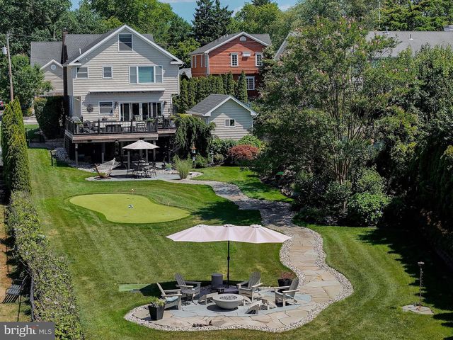66 WYCKOFF ST, Matawan, NJ 07747