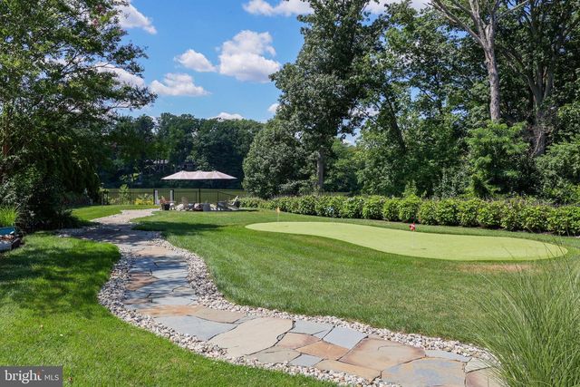 66 WYCKOFF ST, Matawan, NJ 07747