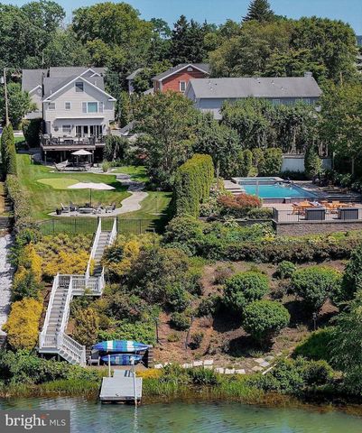66 WYCKOFF ST, Matawan, NJ 07747