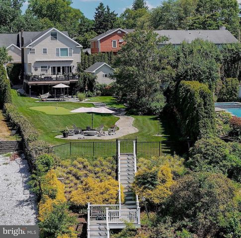 66 WYCKOFF ST, Matawan, NJ 07747