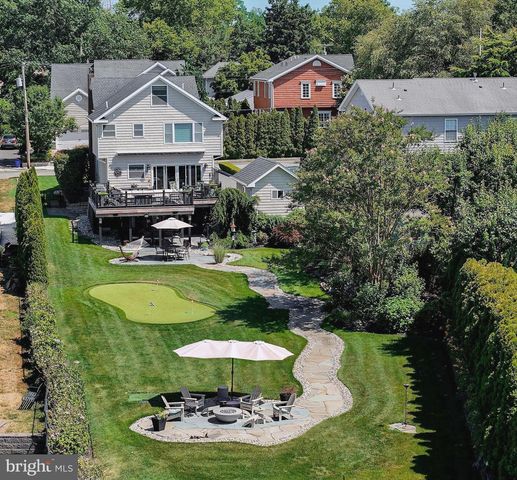 66 WYCKOFF ST, Matawan, NJ 07747