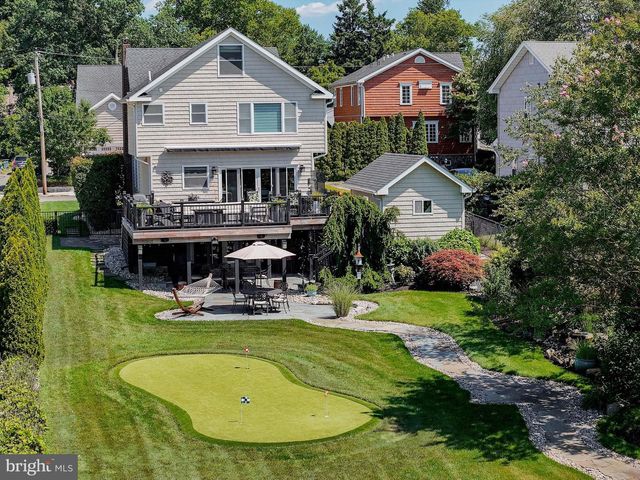 66 WYCKOFF ST, Matawan, NJ 07747