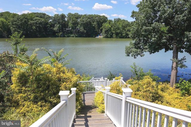 66 WYCKOFF ST, Matawan, NJ 07747