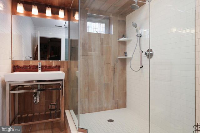 66 WYCKOFF ST, Matawan, NJ 07747