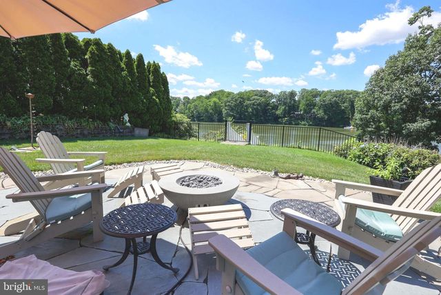 66 WYCKOFF ST, Matawan, NJ 07747