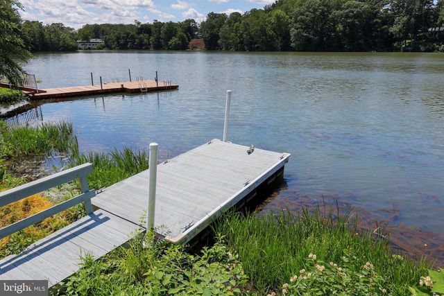 66 WYCKOFF ST, Matawan, NJ 07747