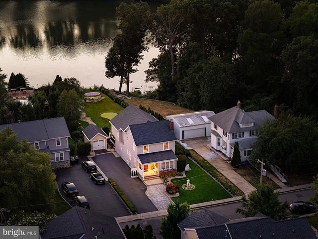 66 WYCKOFF ST, Matawan, NJ 07747