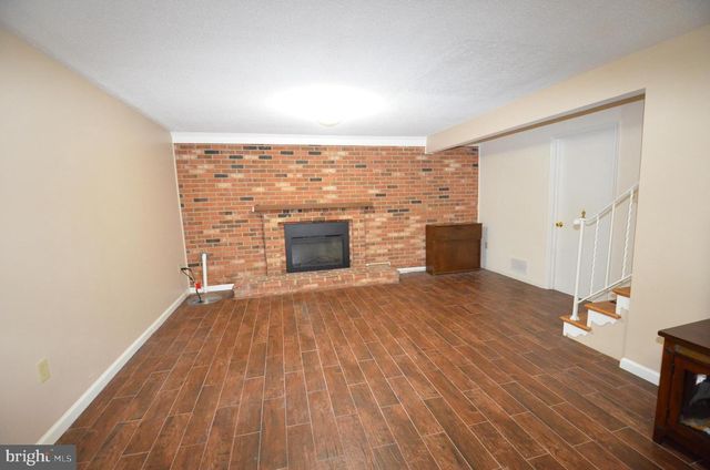 6901 STONEYBROOKE LN, Alexandria, VA 22306