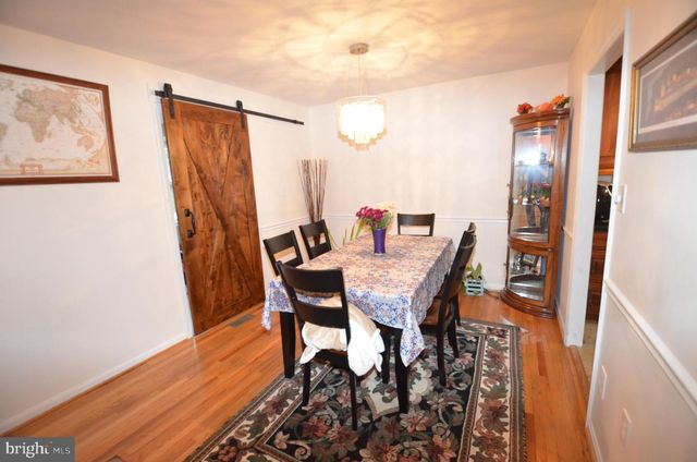 6901 STONEYBROOKE LN, Alexandria, VA 22306