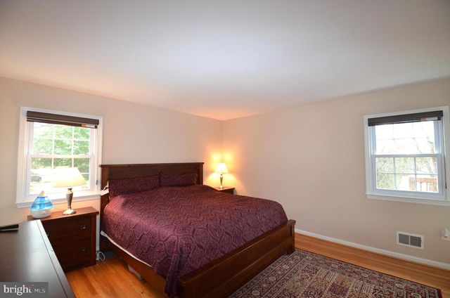 6901 STONEYBROOKE LN, Alexandria, VA 22306