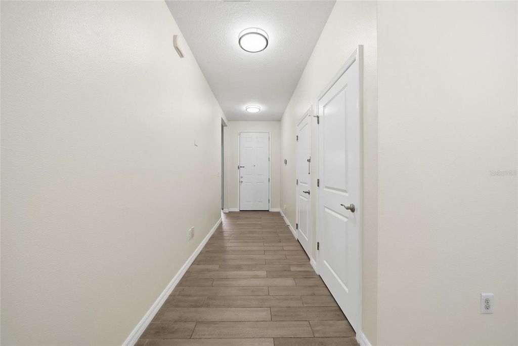 Image 20 of property listing at 12542 CANDLEBERRY CIRCLE, Tampa, FL 33635