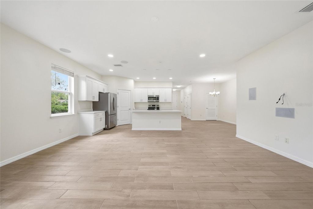 Image 34 of property listing at 12542 CANDLEBERRY CIRCLE, Tampa, FL 33635
