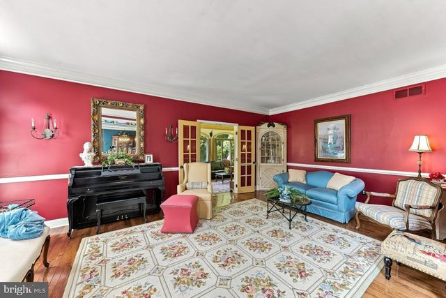 1 BEECH TREE DR, Glen Mills, PA 19342
