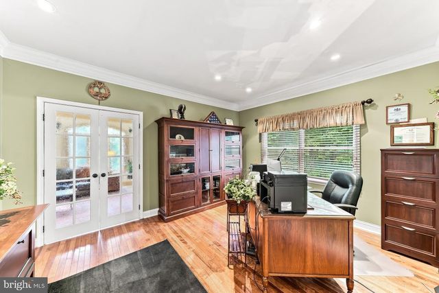 1 BEECH TREE DR, Glen Mills, PA 19342