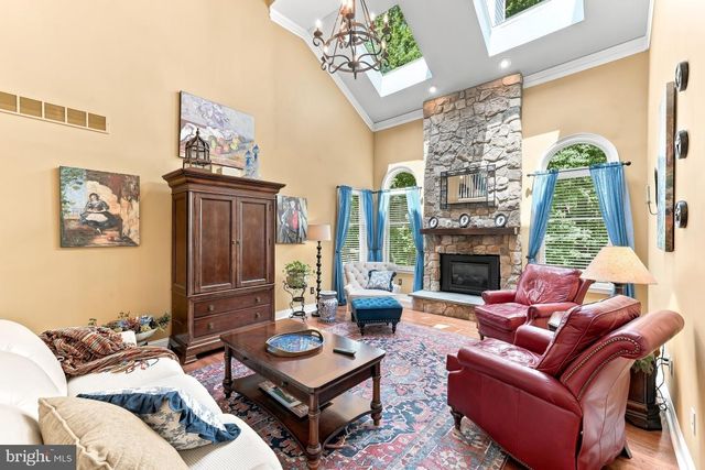 1 BEECH TREE DR, Glen Mills, PA 19342