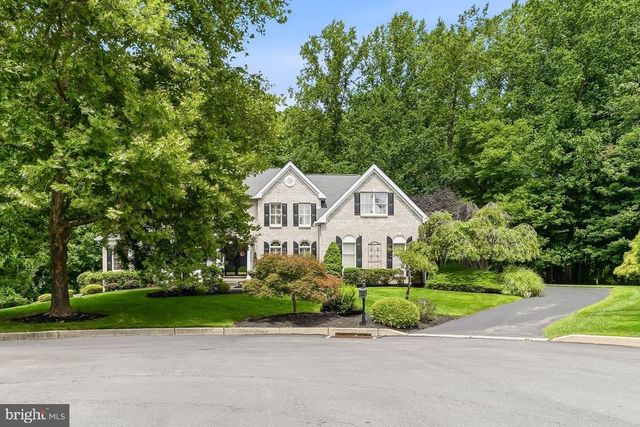 1 BEECH TREE DR, Glen Mills, PA 19342