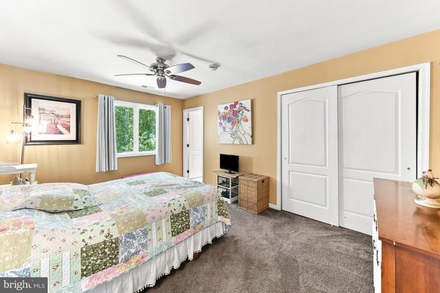 1 BEECH TREE DR, Glen Mills, PA 19342