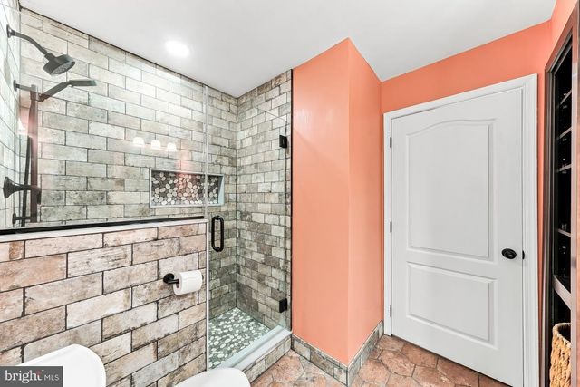1 BEECH TREE DR, Glen Mills, PA 19342