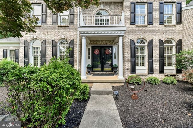 1 BEECH TREE DR, Glen Mills, PA 19342