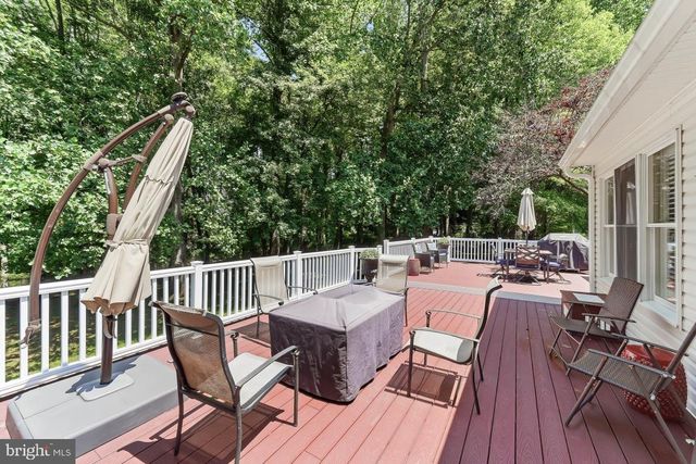 1 BEECH TREE DR, Glen Mills, PA 19342
