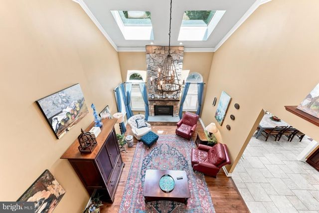 1 BEECH TREE DR, Glen Mills, PA 19342