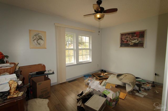 4398 N Spencer Field Rd, Pace, FL 32571
