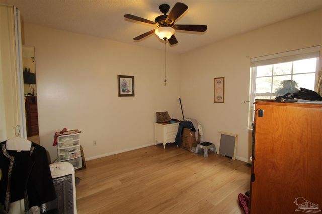 4398 N Spencer Field Rd, Pace, FL 32571