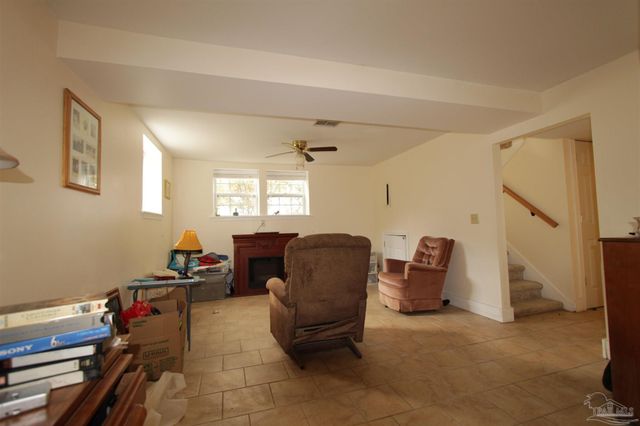 4398 N Spencer Field Rd, Pace, FL 32571
