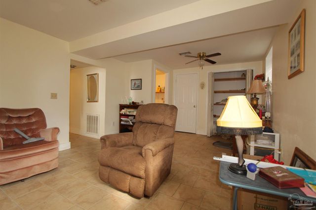 4398 N Spencer Field Rd, Pace, FL 32571