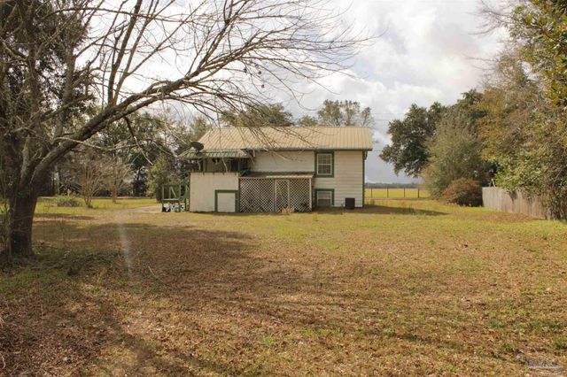 4398 N Spencer Field Rd, Pace, FL 32571