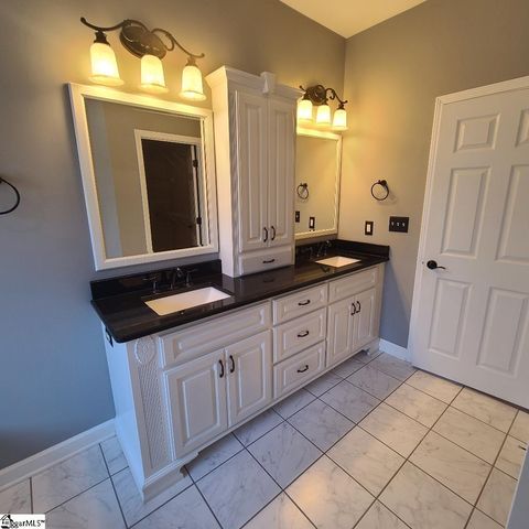 424 Grand Oak Way, Moore, SC 29369